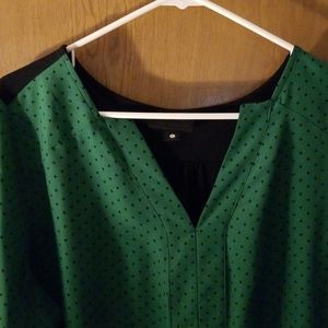 Worthington design Sz. 1X green & black top